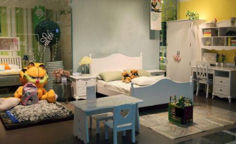 甲醛中毒事件再發(fā)，拿什么保護(hù)我們的“花朵”？