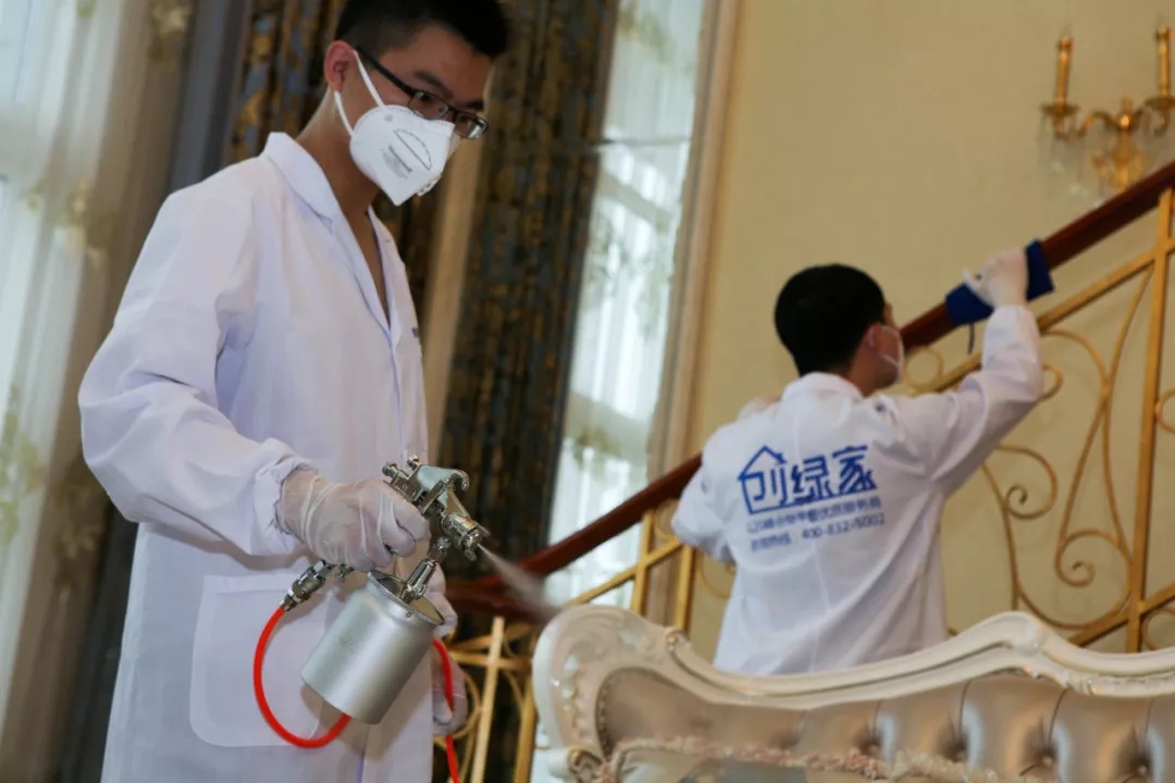 青春是用來(lái)奮斗的，除甲醛的青春最美麗！