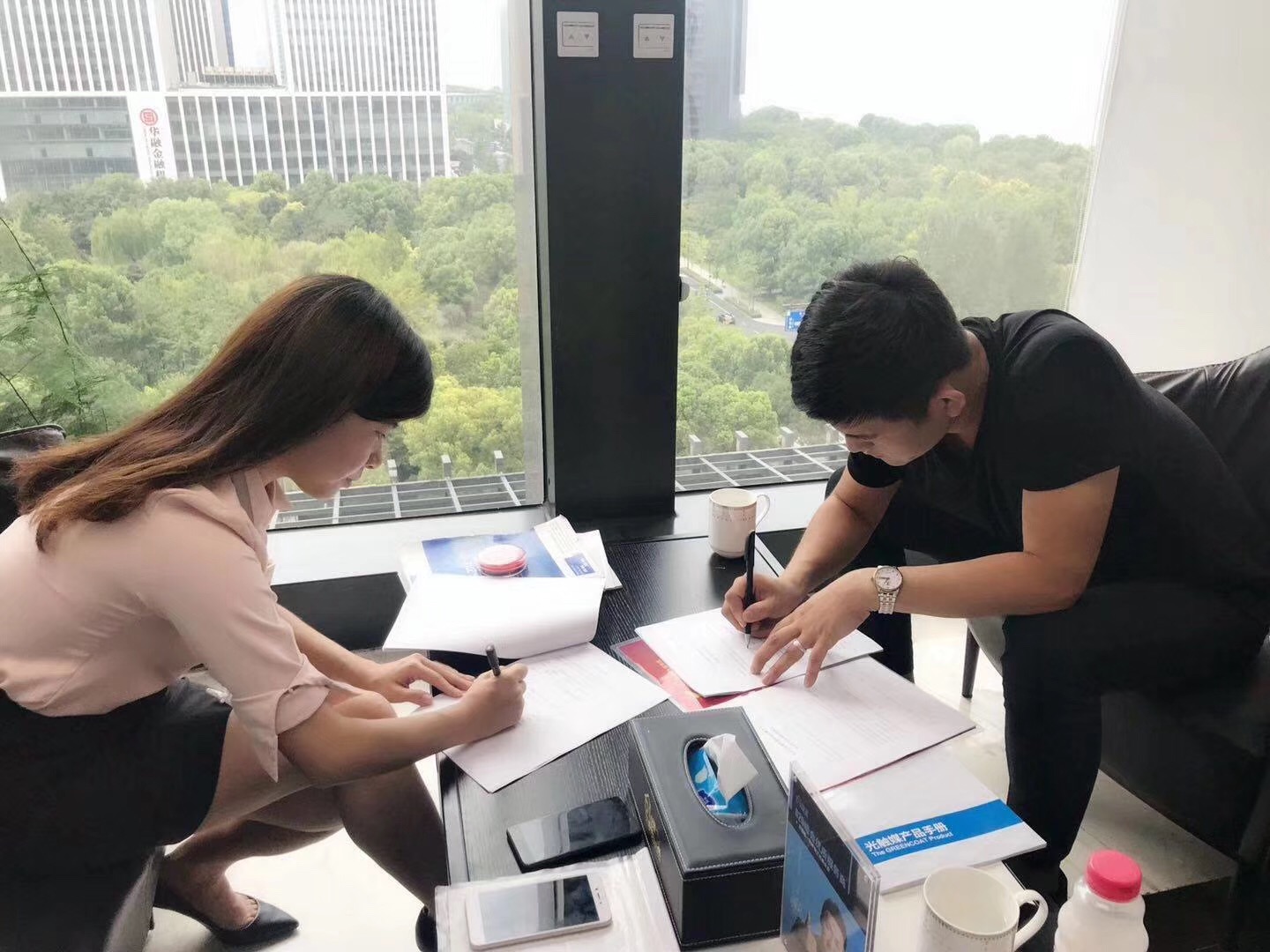 熱烈祝賀劉總簽約創(chuàng)綠家天津市區(qū)級代理！