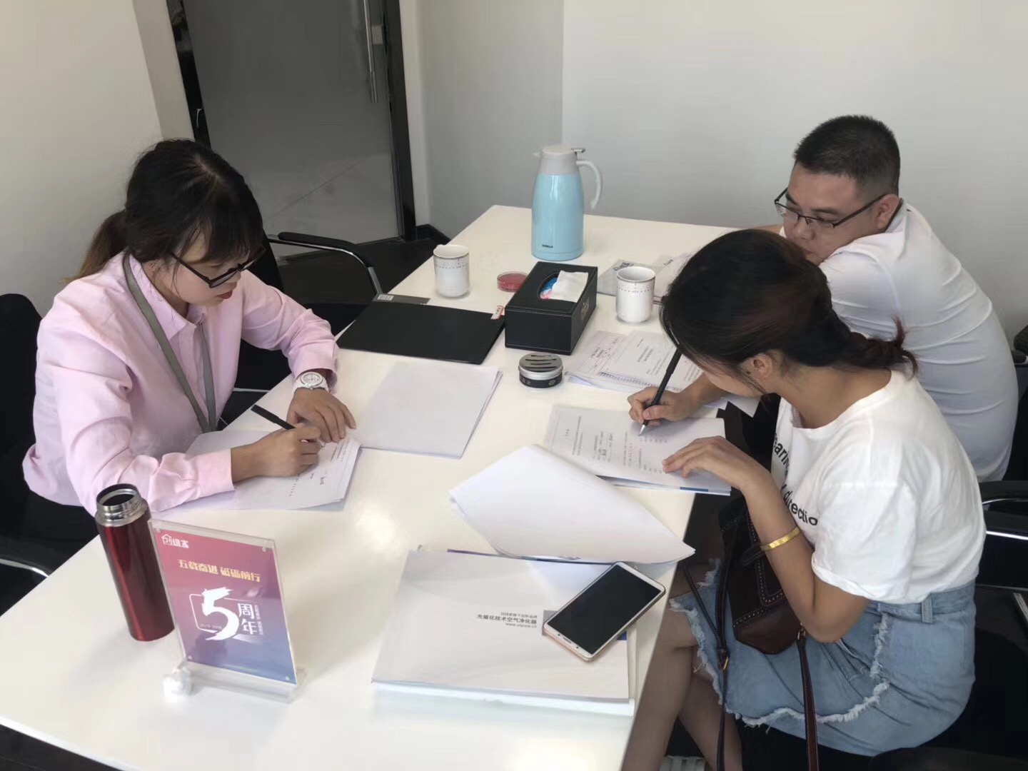 熱烈祝賀范總、顏總簽約創(chuàng)綠家永州市縣級(jí)代理！