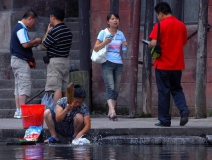 使用洗衣粉會導(dǎo)致環(huán)境污染嗎？